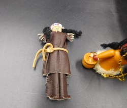 lot 32 6 native dolls a